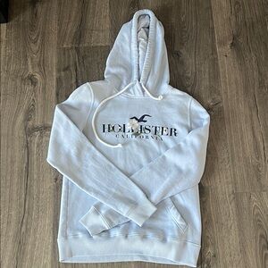 Hollister women’s  Light blue Hoodie Sweater